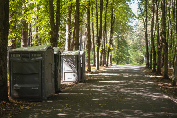 Best Portable restroom trailer rental  in Vinton, VA